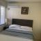 Kingston Serenity Suite - 2BR Gated Escape with Pool - كينغستون