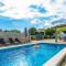 Villa Nora, a private villa with pool minutes from the beach - Krmed
