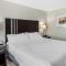 Holiday Inn Express Hotel & Suites Cincinnati-Blue Ash by IHG