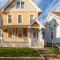 Charming 2BR Getaway with Modern Comforts - Bridgeport