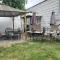 Charming 2BR Getaway with Modern Comforts - Bridgeport