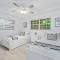 Fully Remodeled, Huge Backyard, Pet-Friendly, Pool - بالم بيتش غاردن