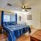 Apache Junction Home with Covered Deck and Grill - Апачи-Джанкшен