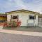 Apache Junction Home with Covered Deck and Grill - Апачи-Джанкшен