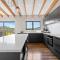 The Derby Lodge The Ultimate Blue Derby Base with Elevated Views