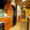 Sakamoto Apartments by XOI Residences at Ba Dinh center of Hanoi - 河内