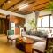 Sakamoto Apartments by XOI Residences at Ba Dinh center of Hanoi - 河内