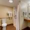 Comfort Inn & Suites Milford