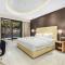 FIRST CLASS 2BR Ultimate Luxury & Glam Escape - Dubaj