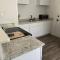 Fancy Hooch Close to Fort Sill Accepts Pets - لوتون