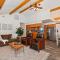 Bear Cub Cottage in Big Bear w/ HotTub & Firepit - مدينة بيغ بير