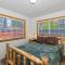 Bear Cub Cottage in Big Bear w/ HotTub & Firepit - مدينة بيغ بير