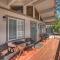 Bear Cub Cottage in Big Bear w/ HotTub & Firepit - مدينة بيغ بير
