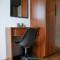 Modern Oakfield Room 1BR with balcony in Royal Oceancrest Mactan near Mactan Airport - Lapu Lapu City