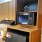 Modern Oakfield Room 1BR with balcony in Royal Oceancrest Mactan near Mactan Airport - Lapu Lapu City