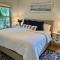 Stunning 6 Bed, 6 Bath Beach View Home with Pool & Jacuzzi, 2 Min Walk to Ocean - 棕榈岛