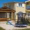 Family friendly apartments with a swimming pool Plano, Trogir - 24056 - Trogir