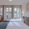 Modern studio in Porto with balcony - Porto