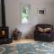 The Grumpy Trout Lodge #Outdoors on our #doorstep! - 图朗伊