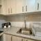 La Grande 11th floor Phase 2, posh 1BR balcony! - 安吉利斯