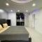 Kandi 1,2,3 Palace Rentals Studio