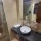 UDS Villa Scandinavian B&B - Next to VFS
