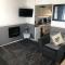 2 Bedroom Chalet Close to Beach