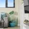 Executive Sky LUX - 2 BD 2BA Views Pool Patio & Gym