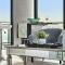 Executive Sky LUX - 2 BD 2BA Views Pool Patio & Gym