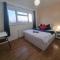 Cheerful 4/5 bed house - Heathrow
