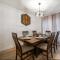 Chiccityescape3BDRM King - Stony Plain