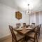 Chiccityescape3BDRM King - Stony Plain