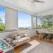 Luxury 2-Bed with Ocean Views and Garden - Collaroy