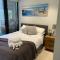 WOW Self-contained Apartment on Daly - ملبورن