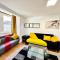 3 Bedrooms Spacious House, Separate Reception, 2 Full Bathrooms, Parking, Garden - London