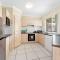 Urban Escape Spacious Home in Rothwell Sleeps 8 - Deception Bay