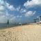 Fairmont North 2BR Full Sea View