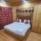 Pine Vibes - Pahalgam