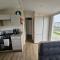 Static Stays at Lyons Robin Hood - Private Caravans with PS5 and WiFi - Meliden