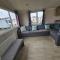 Static Stays at Lyons Robin Hood - Private Caravans with PS5 and WiFi - Meliden