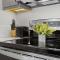 Bright and Modern Studio in Louisville # 108 - لويزفيل