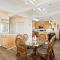 Oceanview 4BR/4BA Condo, Steps to Beach/Pool - Ocean Isle Beach