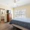 Oceanview 4BR/4BA Condo, Steps to Beach/Pool - Ocean Isle Beach