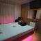 BRUHMOM MOTEL
