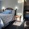 Hitching Post Motel