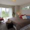 Halfmoon Haven Beach Cottage or Oceanview Suite