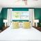 East Coast Oasis- Pool & Park Your Boat, Sleeps 8 - ويست بالم بيتش