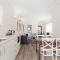 Quays Cabin - Absolute Beachfront with Views