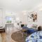Quays Cabin - Absolute Beachfront with Views