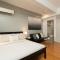 Studio Penthouse in Greenbelt - Park View & Pool - 马尼拉